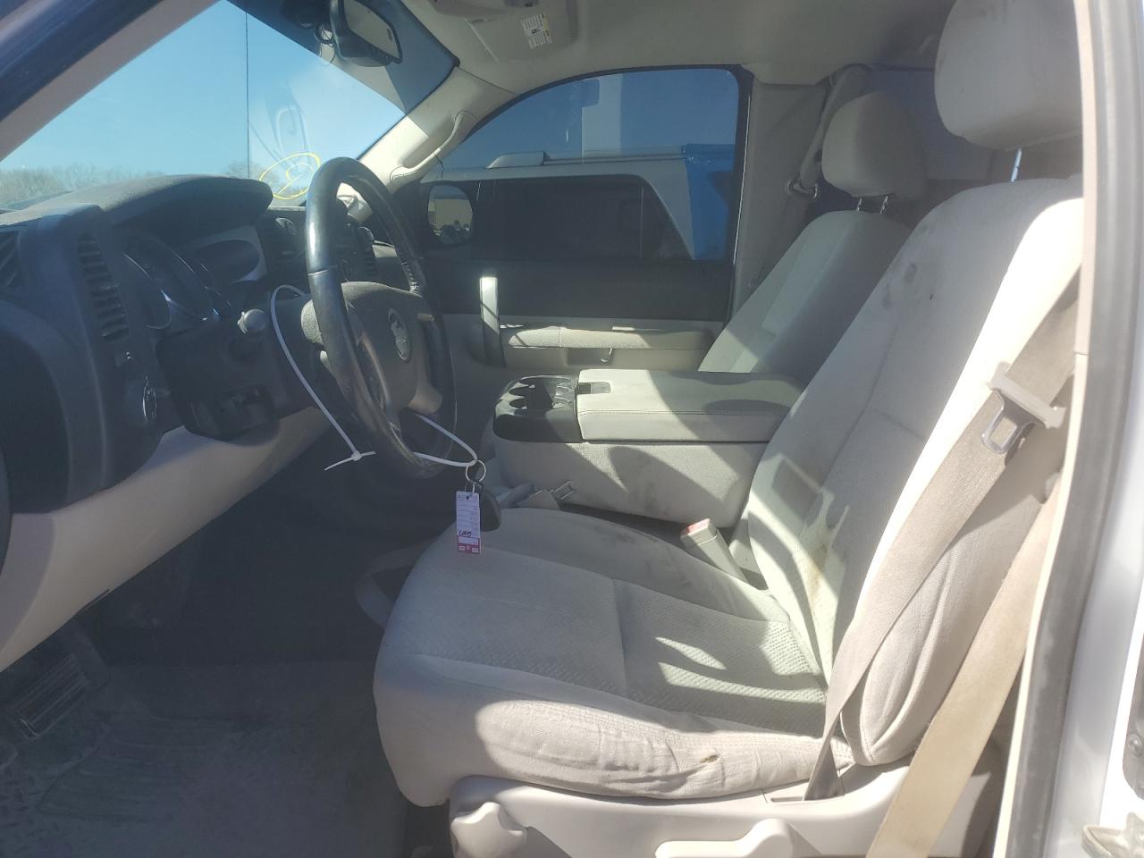 2007 Chevrolet Silverado - Image 7