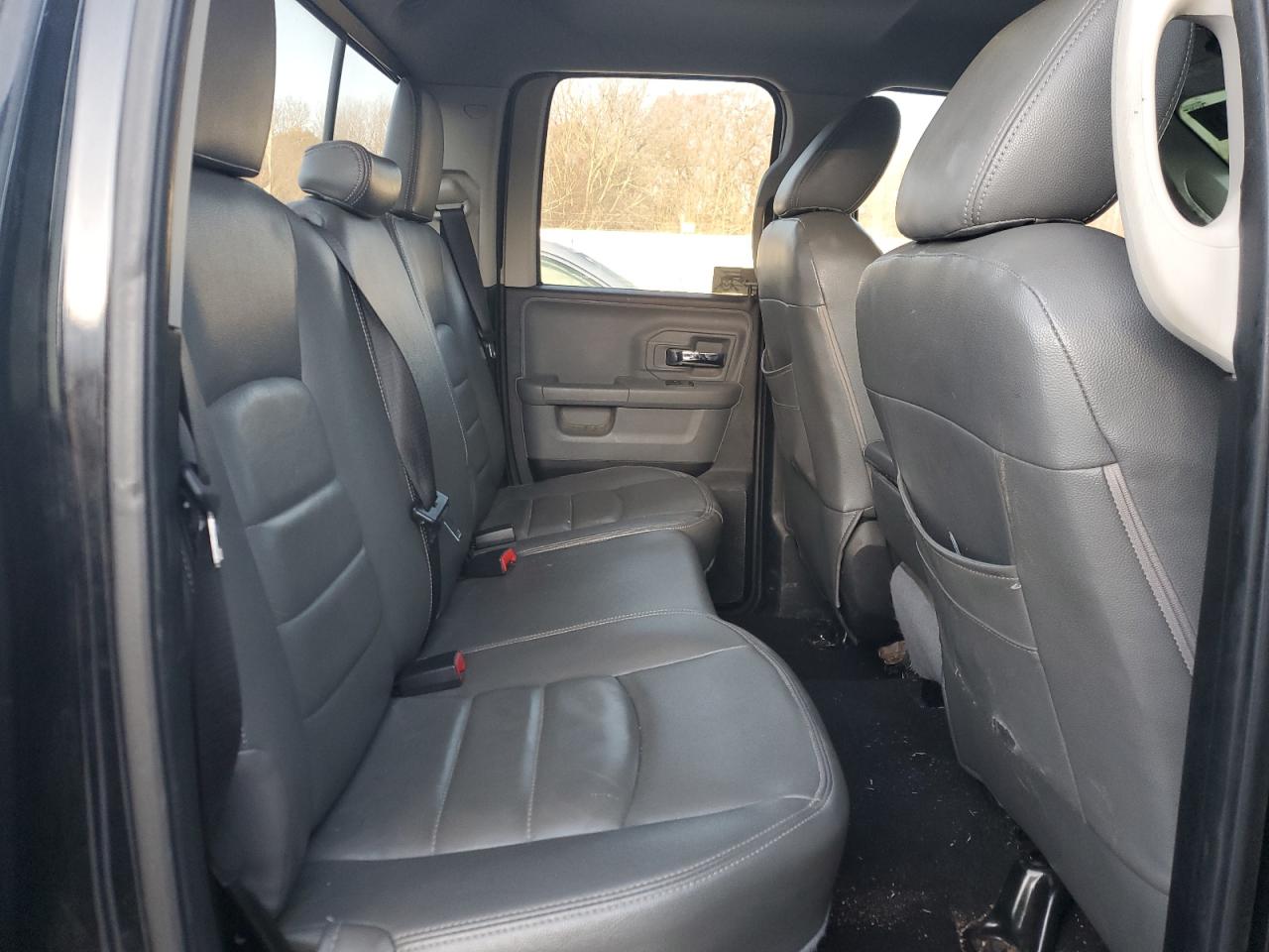 2013 RAM 1500 - Image 10