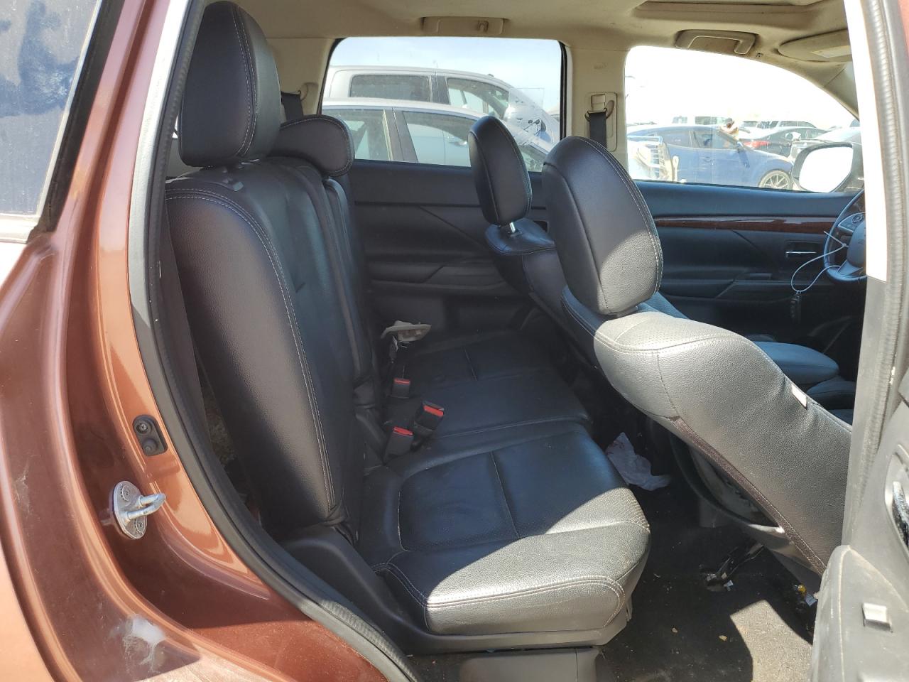 2015 Mitsubishi Outlander - Image 11