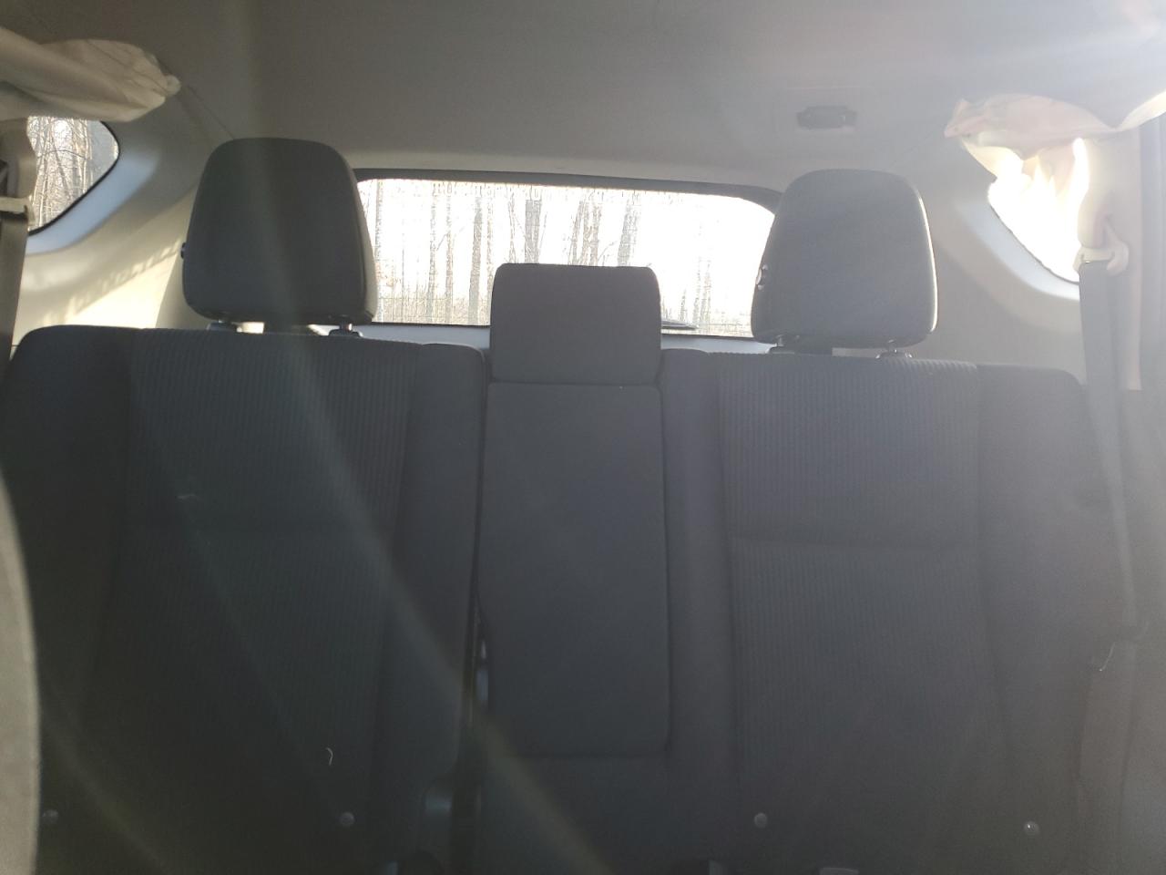 2015 Toyota RAV 4 - Image 10