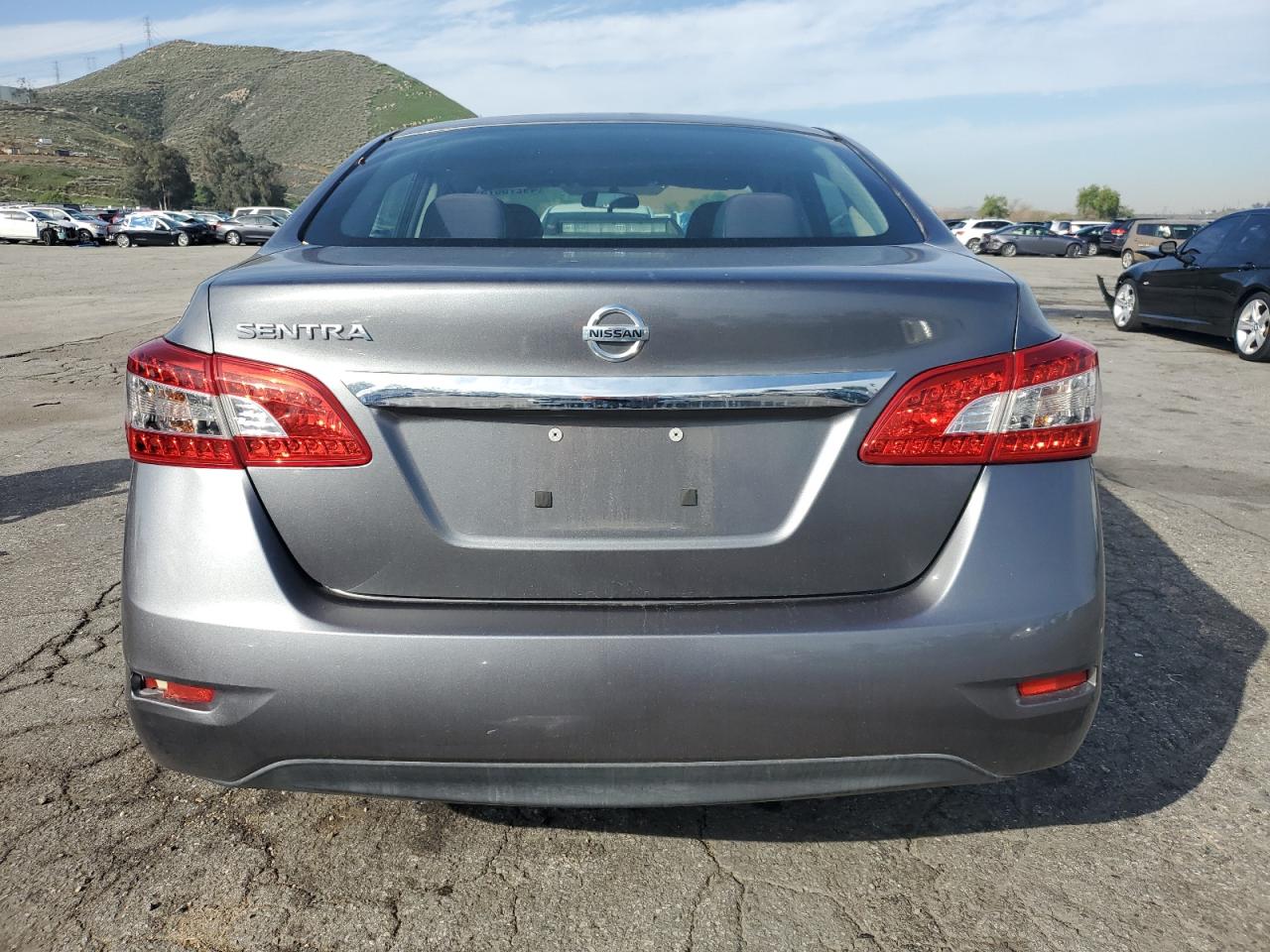 2015 Nissan Sentra - Image 6