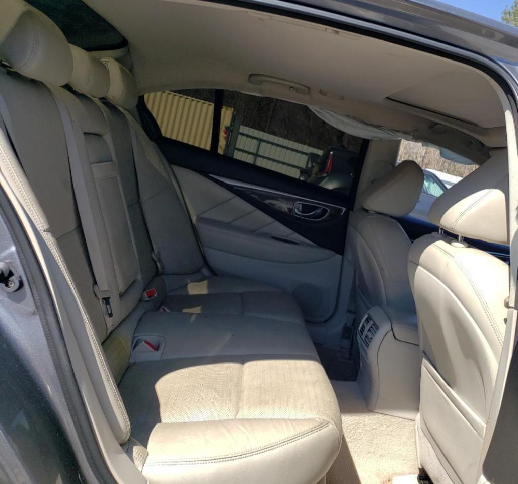 2014 Infiniti Q50 Base VIN: JN1BV7AR1EM698802 Lot: 47217895