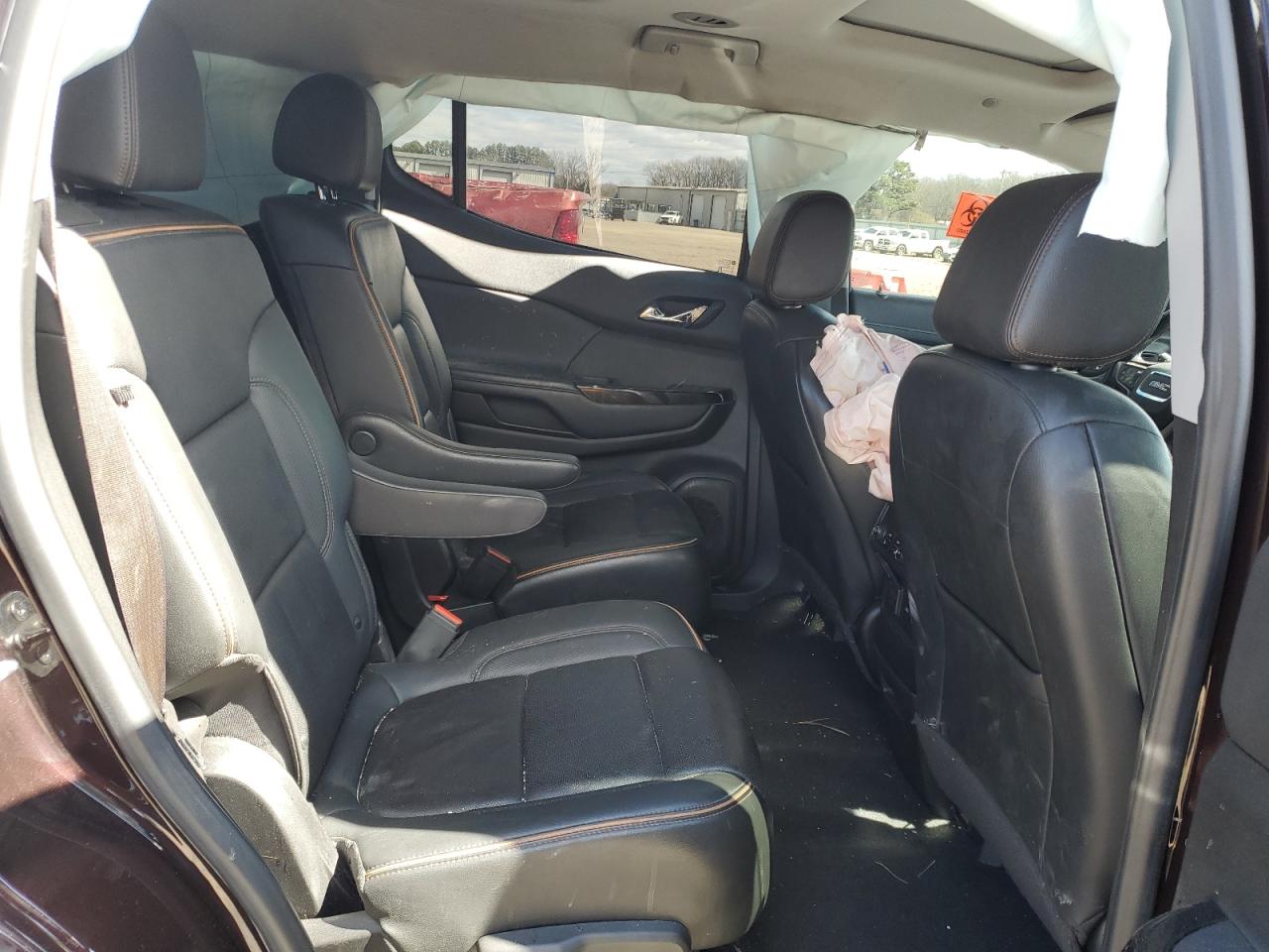 2021 GMC Acadia - Image 11