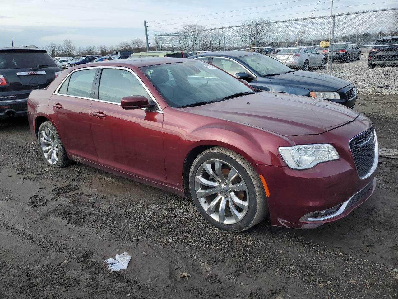 2017 Chrysler 300 - Image 4