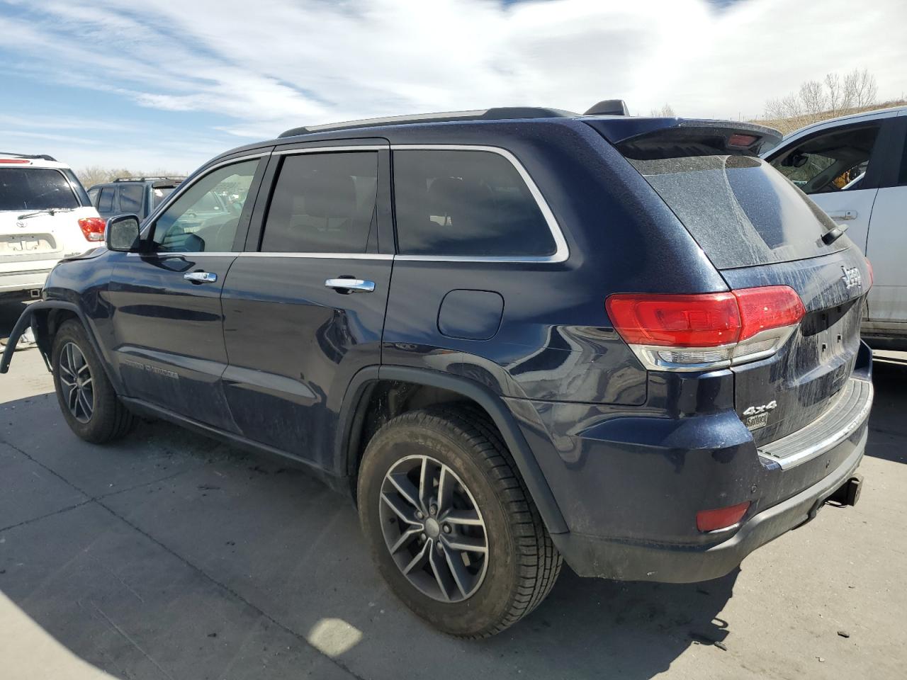 2018 Jeep Grand Cherokee - Image 2