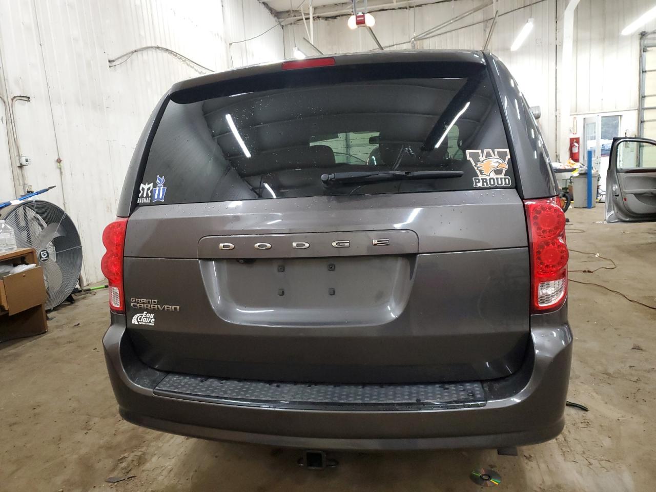 2015 Dodge Caravan - Image 6