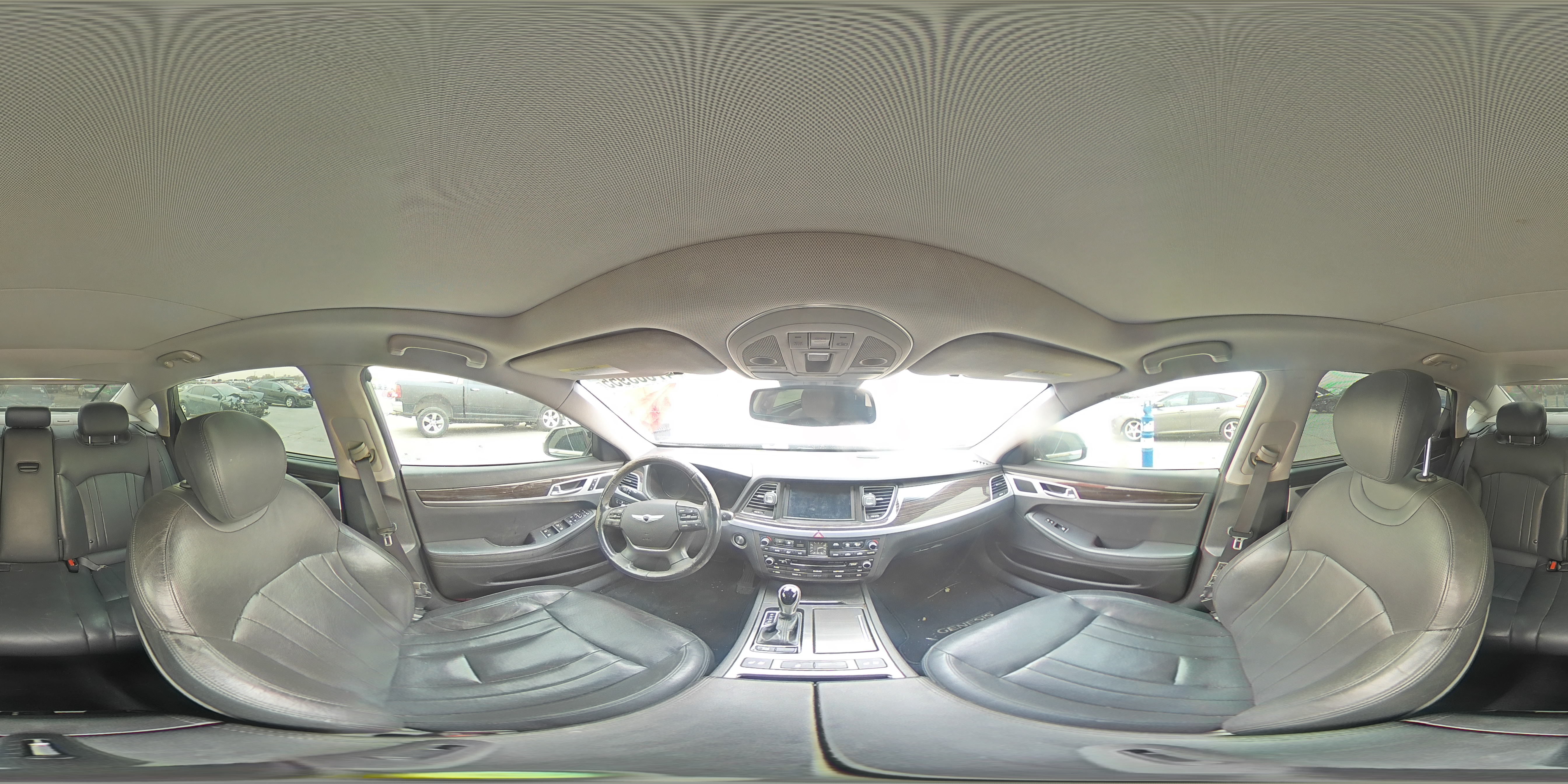 2015 Hyundai Genesis - Image 12