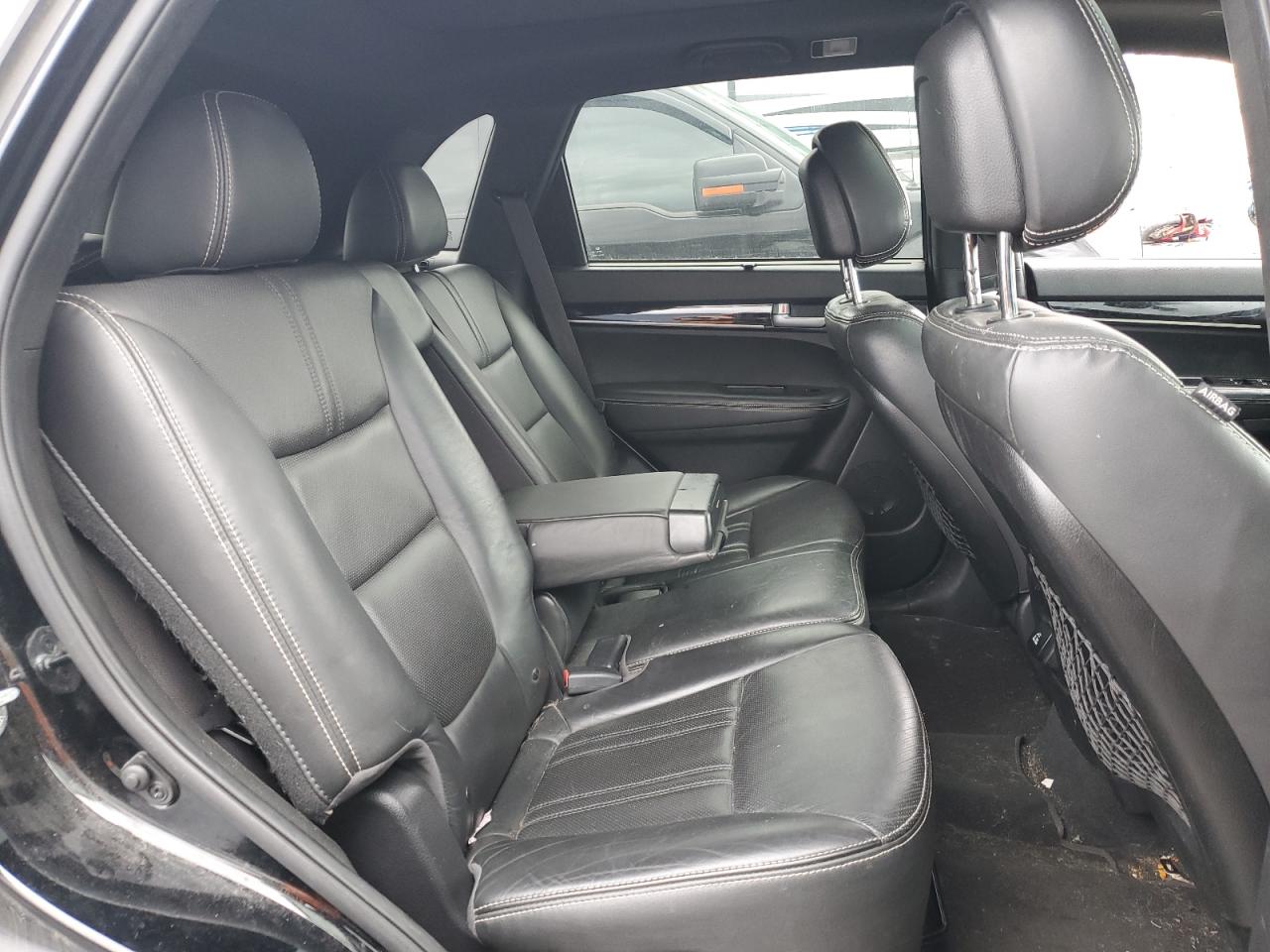 2015 Kia Sorento - Image 11