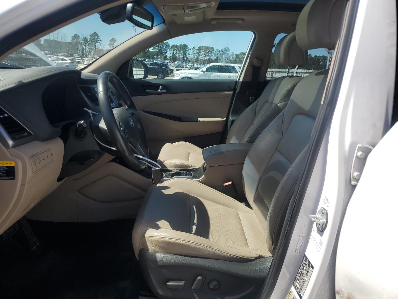 2016 Hyundai Tucson - Image 7