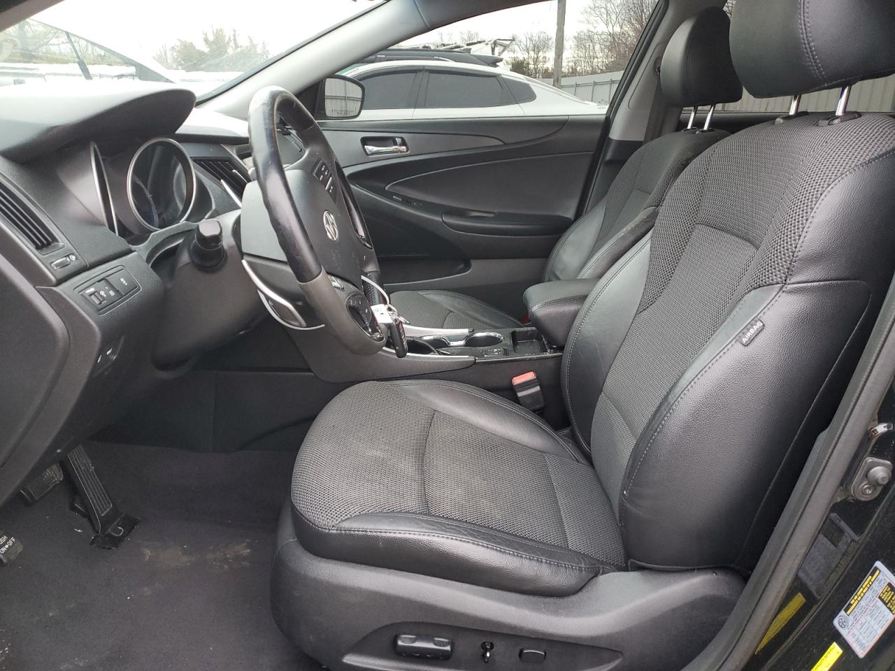 2013 Hyundai Sonata - Image 7