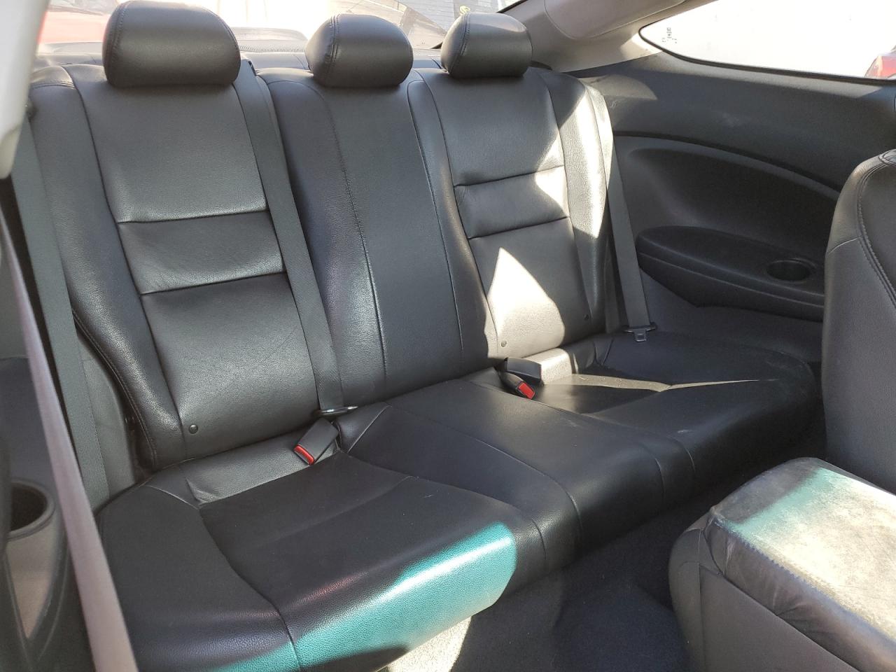 2012 Honda Accord - Image 10