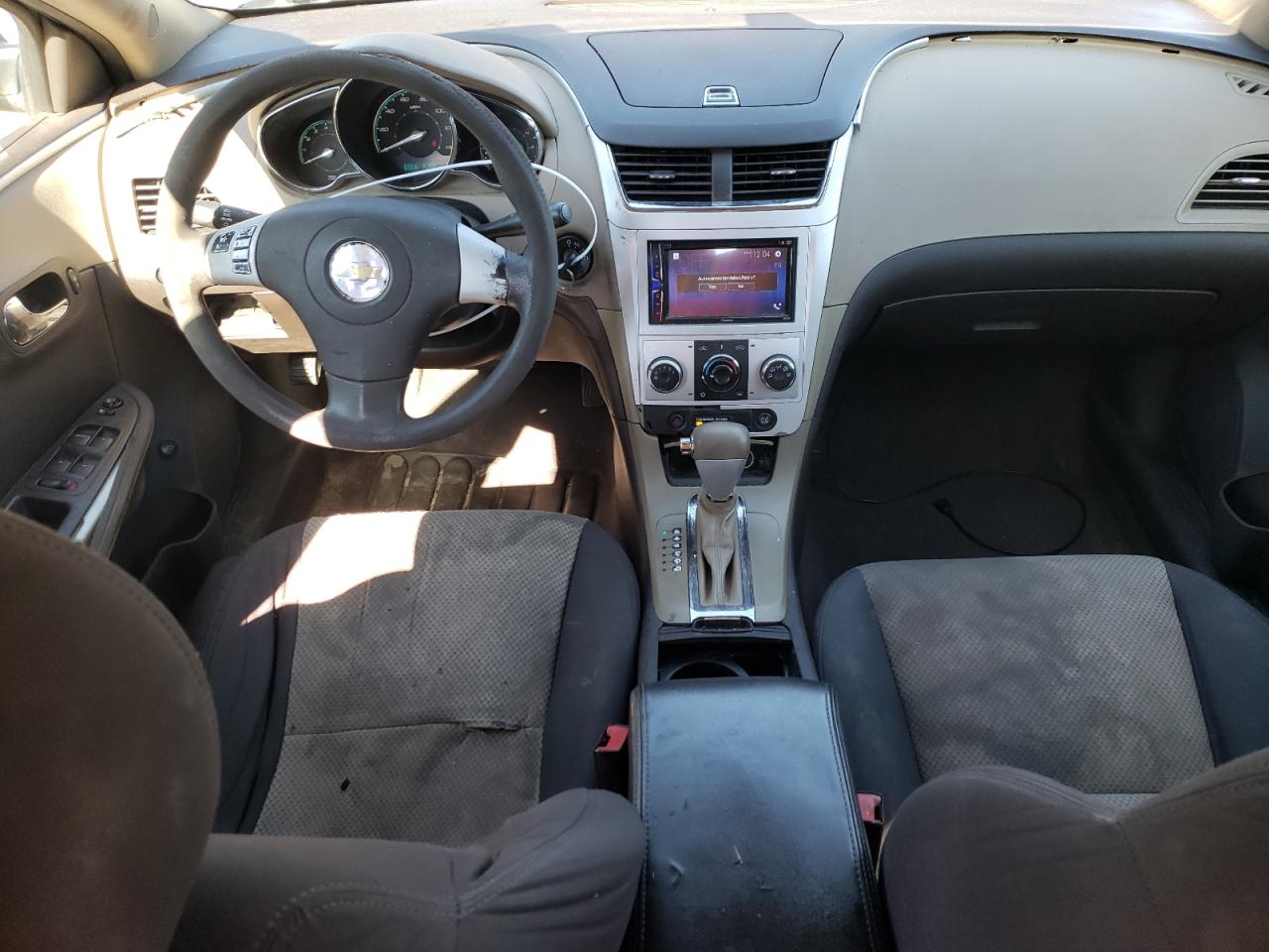 2010 Chevrolet Malibu - Image 8
