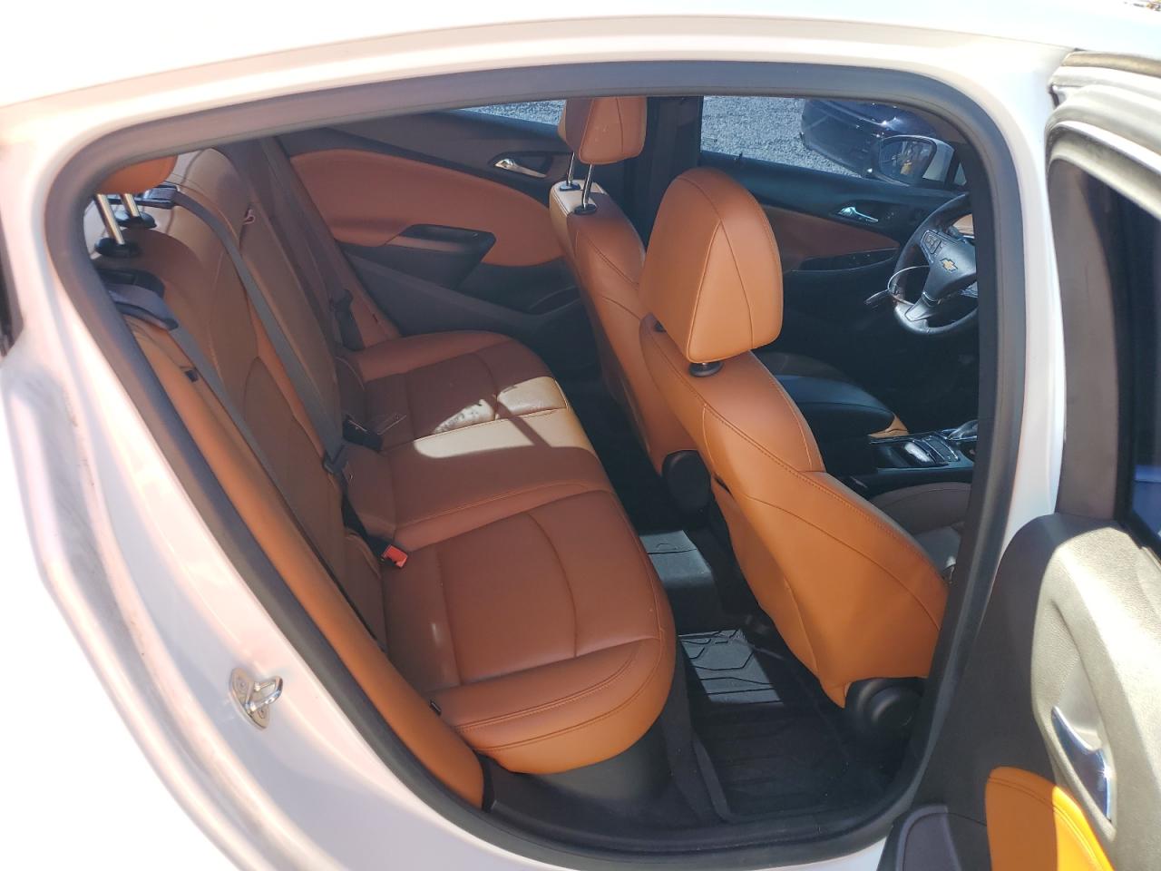 2018 Chevrolet Cruze - Image 10