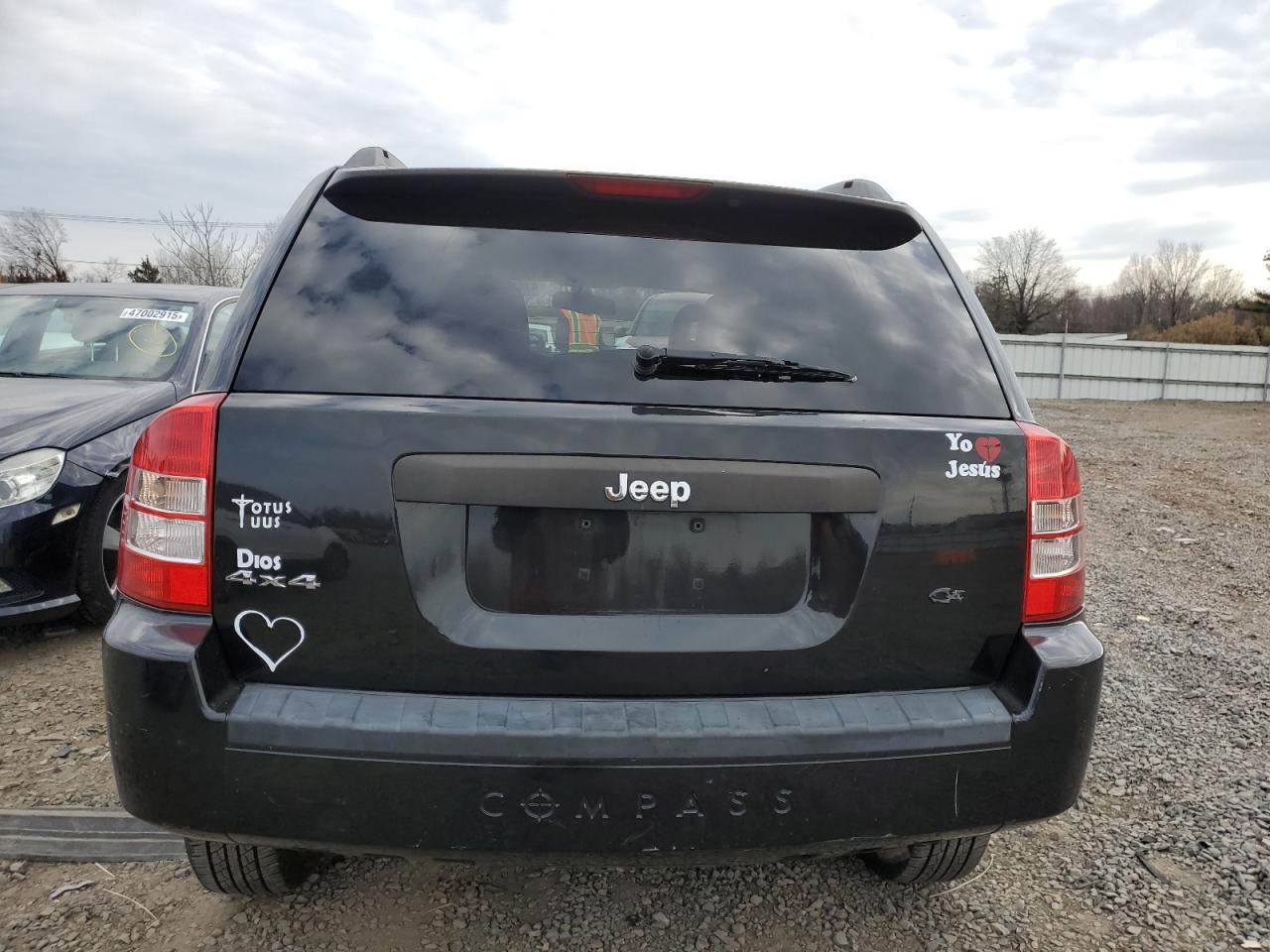 2009 Jeep Compass - Image 6