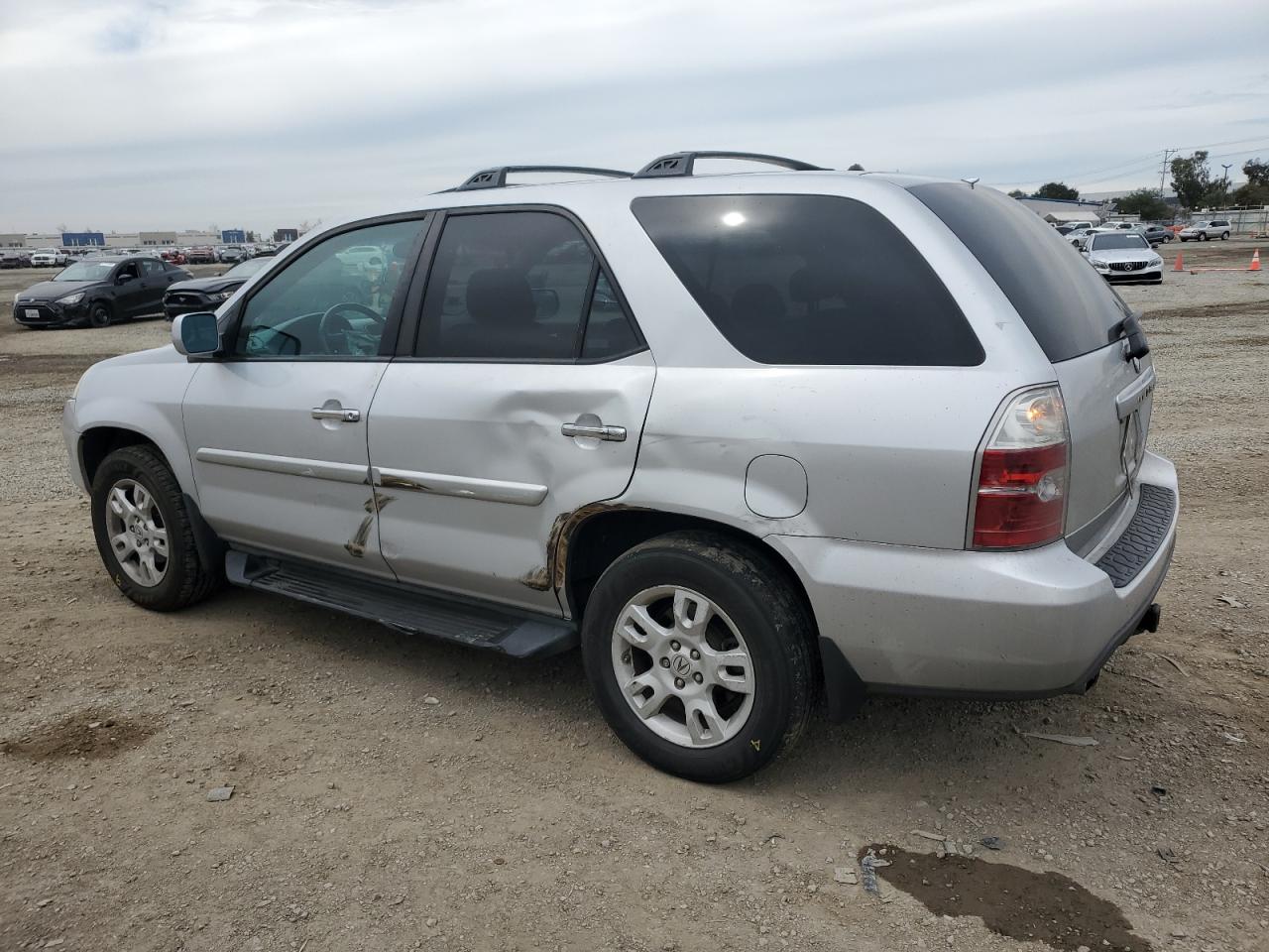 2004 Acura MDX - Image 2