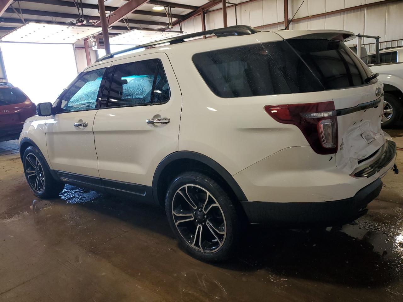 2014 Ford Explorer - Image 2
