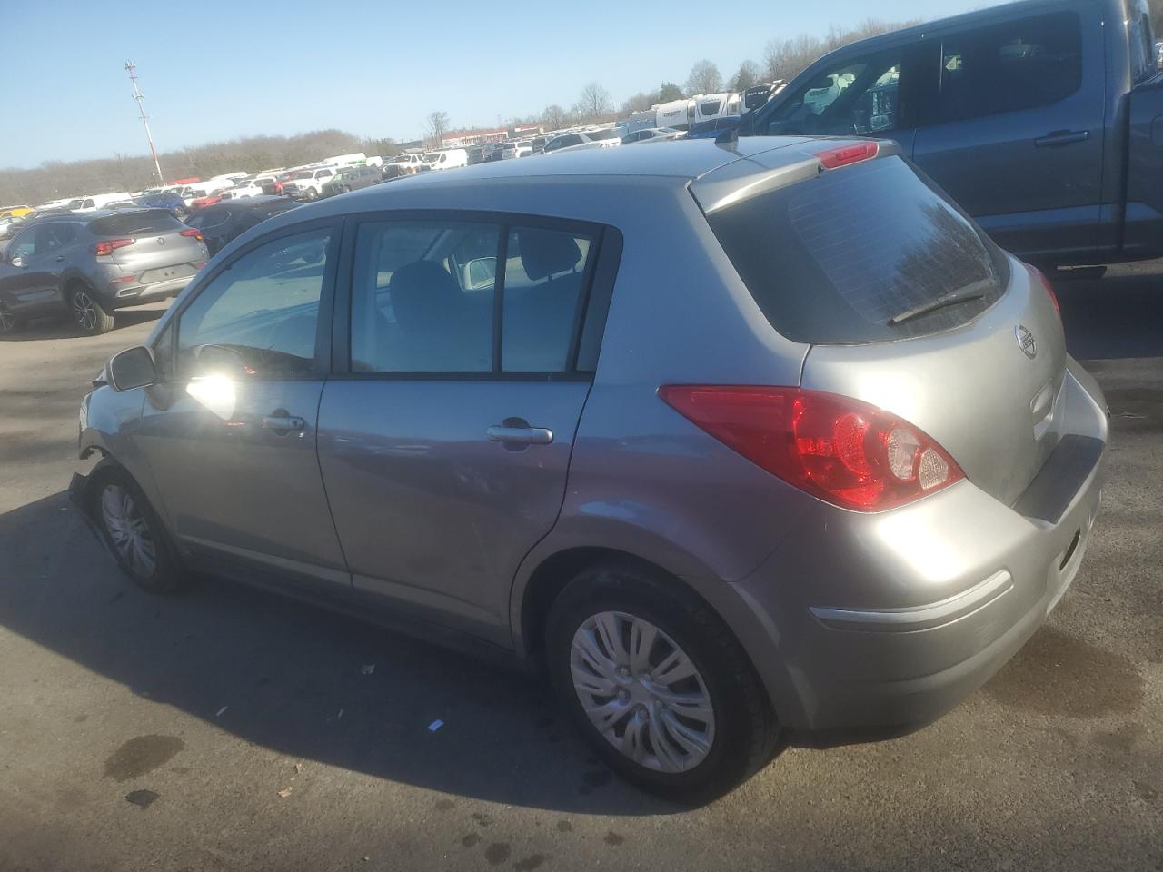 2012 Nissan Versa - Image 2
