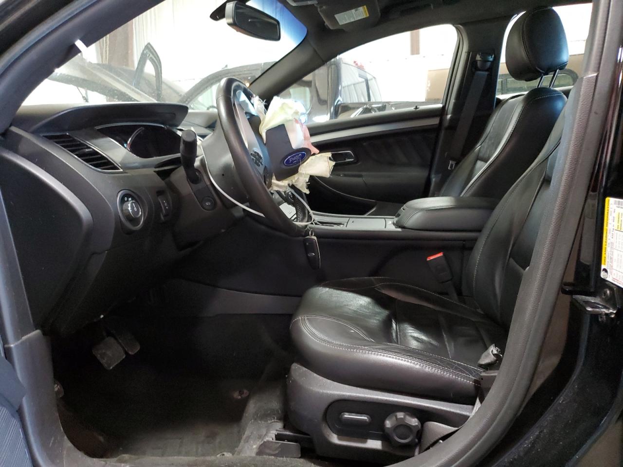 2015 Ford Taurus - Image 7