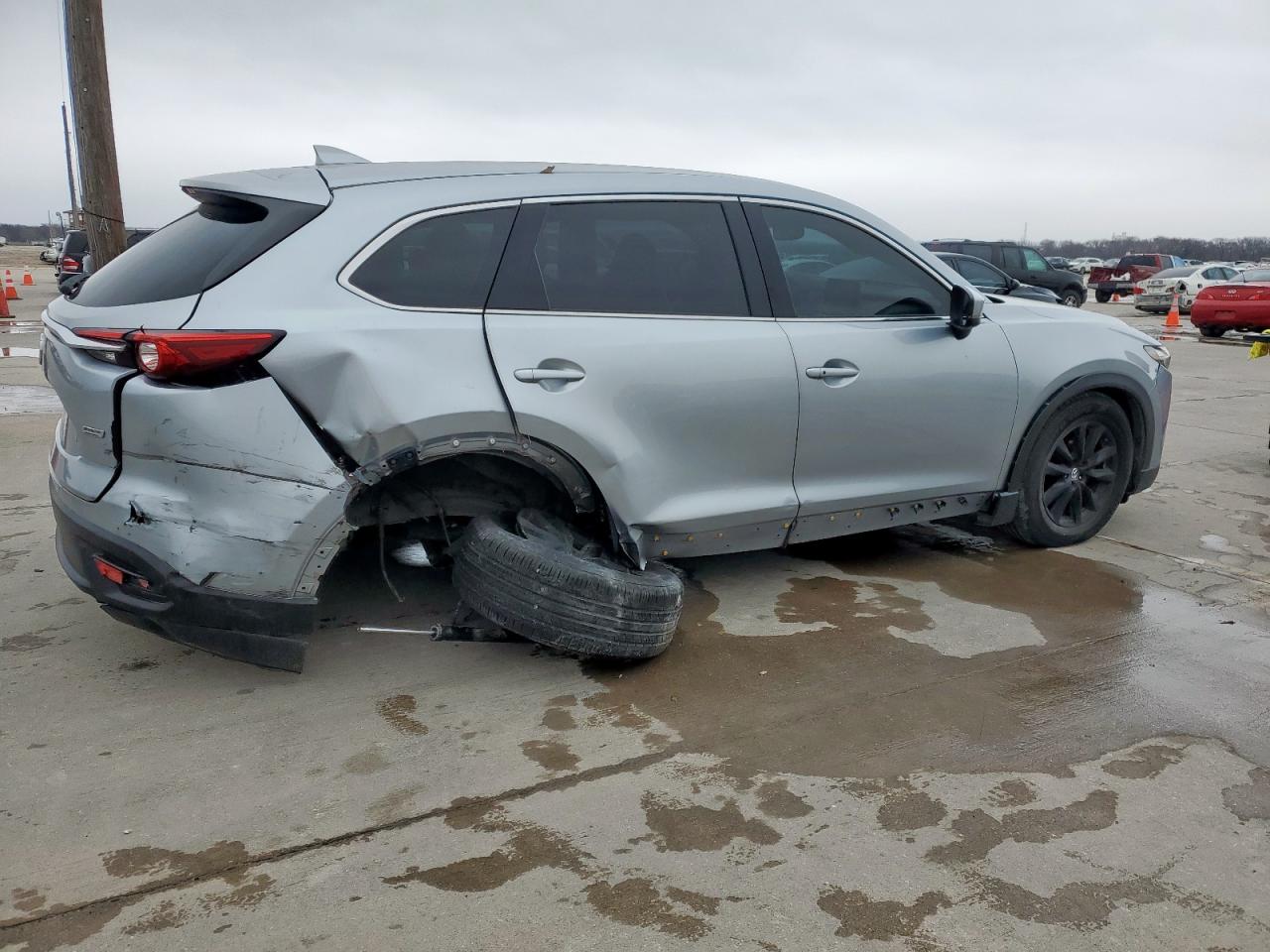 2016 Mazda CX-9 - Image 3