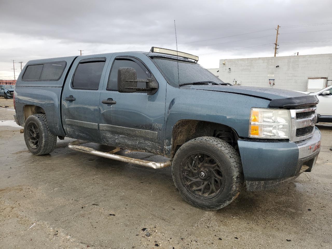 2007 Chevrolet Silverado - Image 4