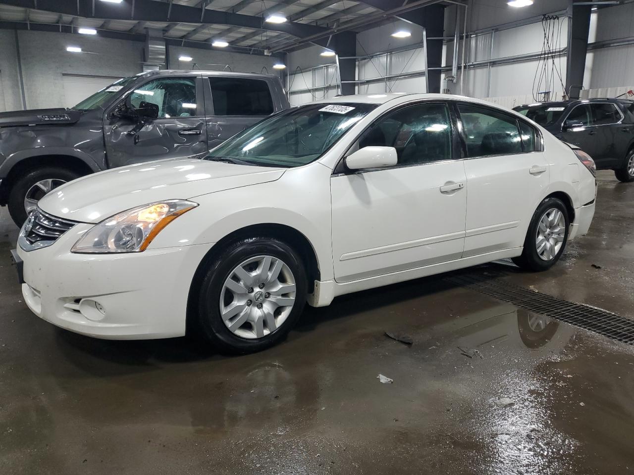 2010 Nissan Altima - Image 1