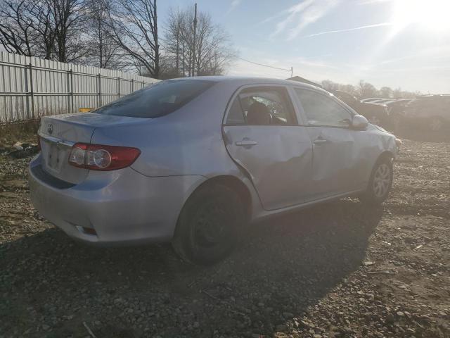  TOYOTA COROLLA 2012 Серебристый