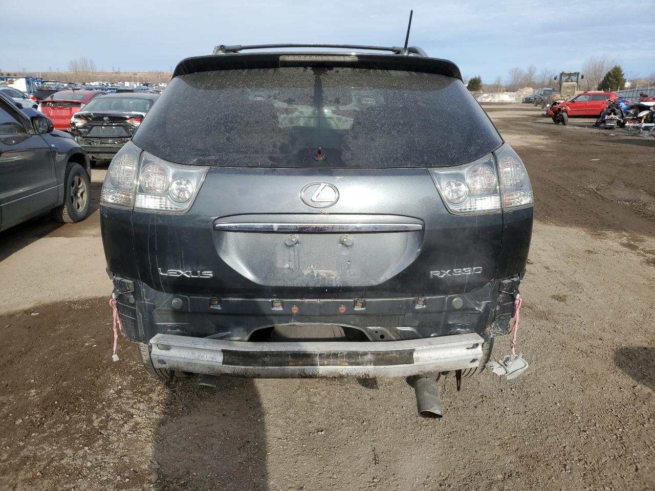 2005 Lexus RX - Image 6