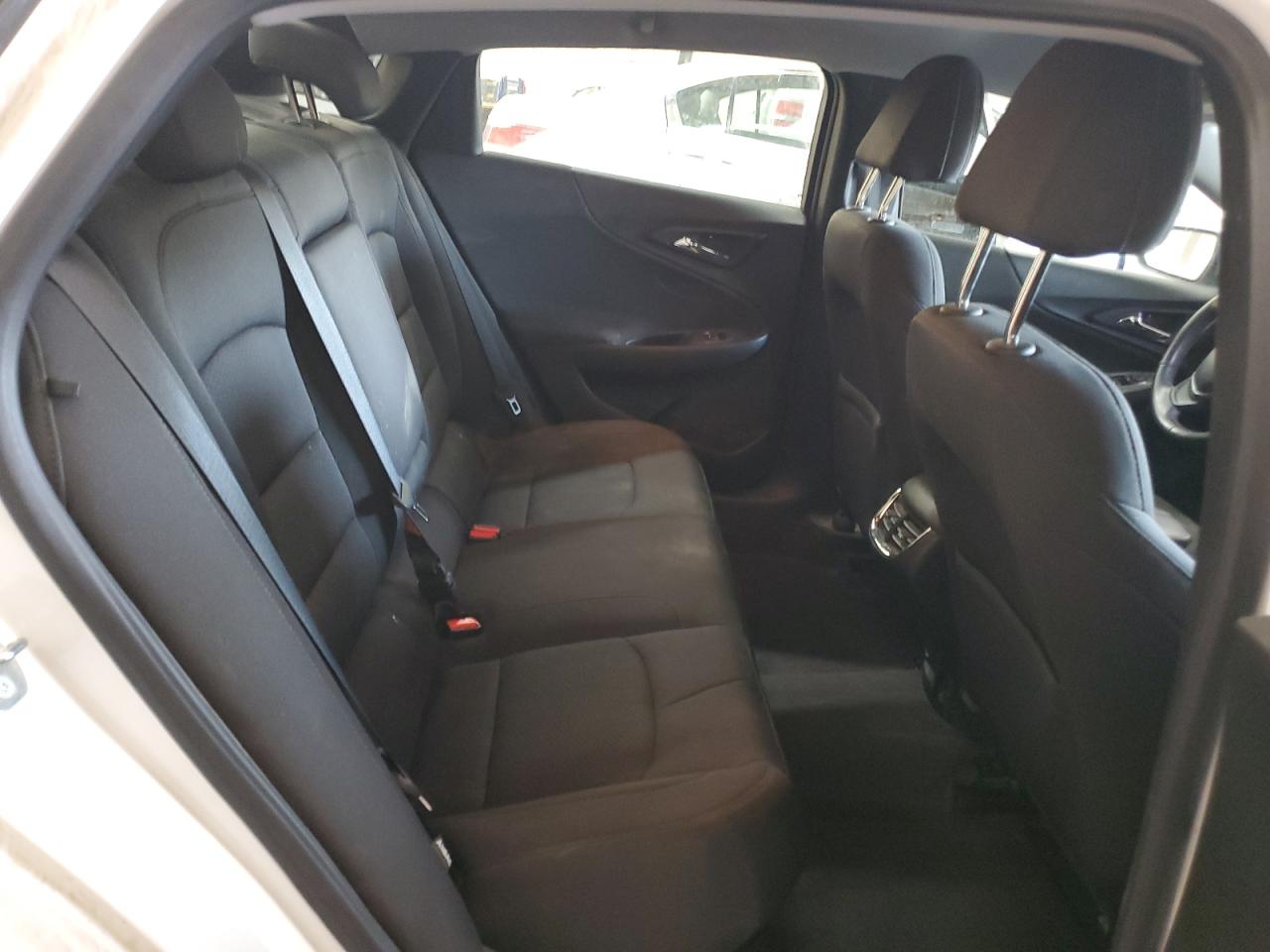 1G1ZD5ST7JF209629 CHEVROLET MALIBU 2018