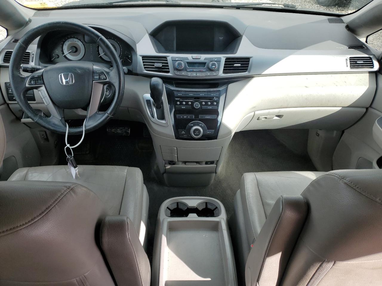 2011 Honda Odyssey - Image 8
