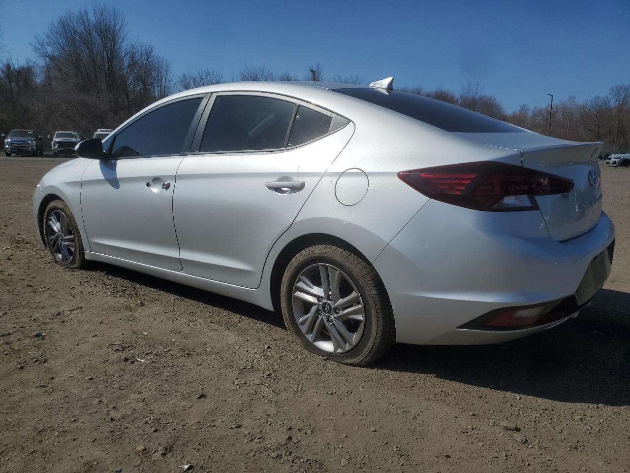 2020 Hyundai Elantra - Image 2