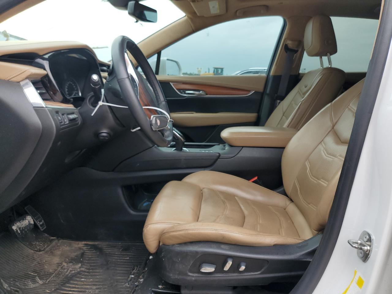 2017 Cadillac Xt5 Platinum VIN: 1GYKNFRS0HZ292722 Lot: 50487525