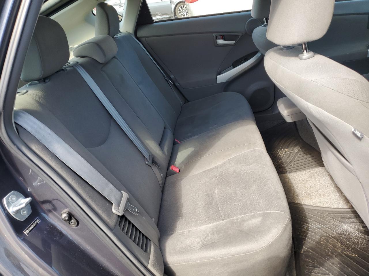 2011 Toyota Prius - Image 10