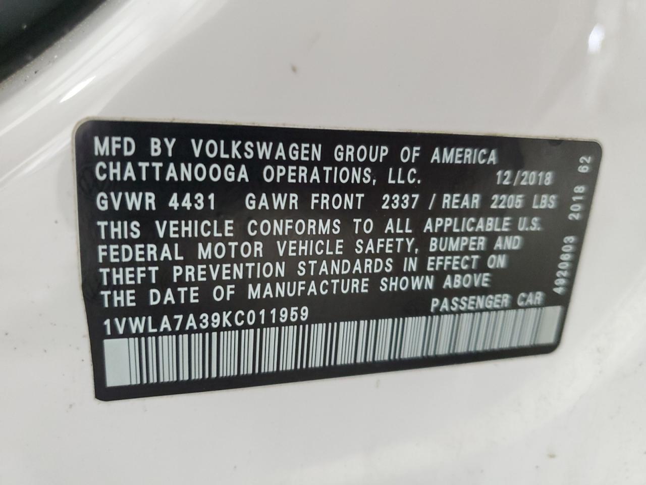 2019 Volkswagen Passat - Image 13