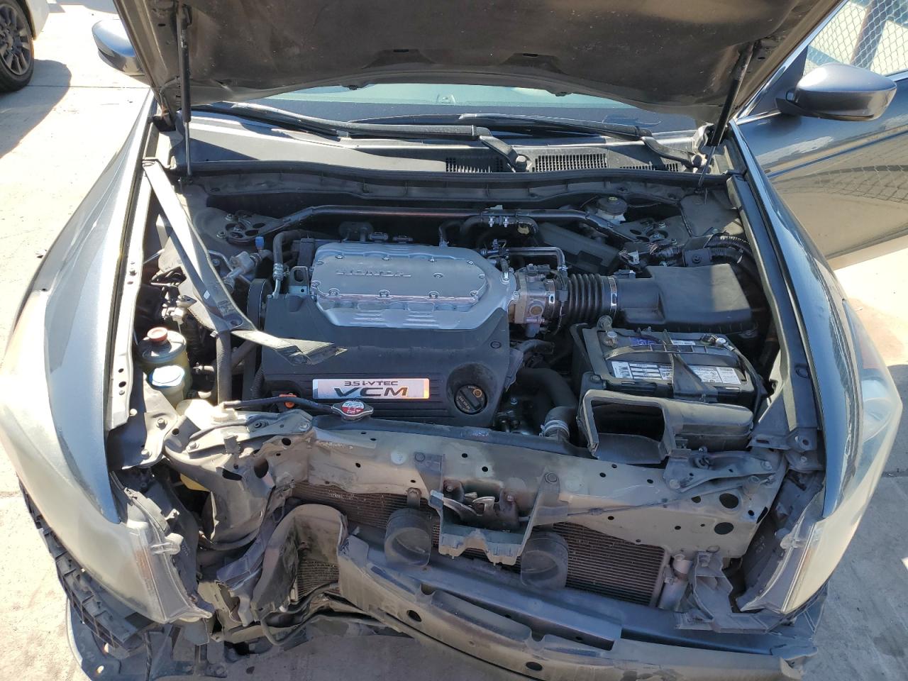 2012 Honda Accord - Image 11