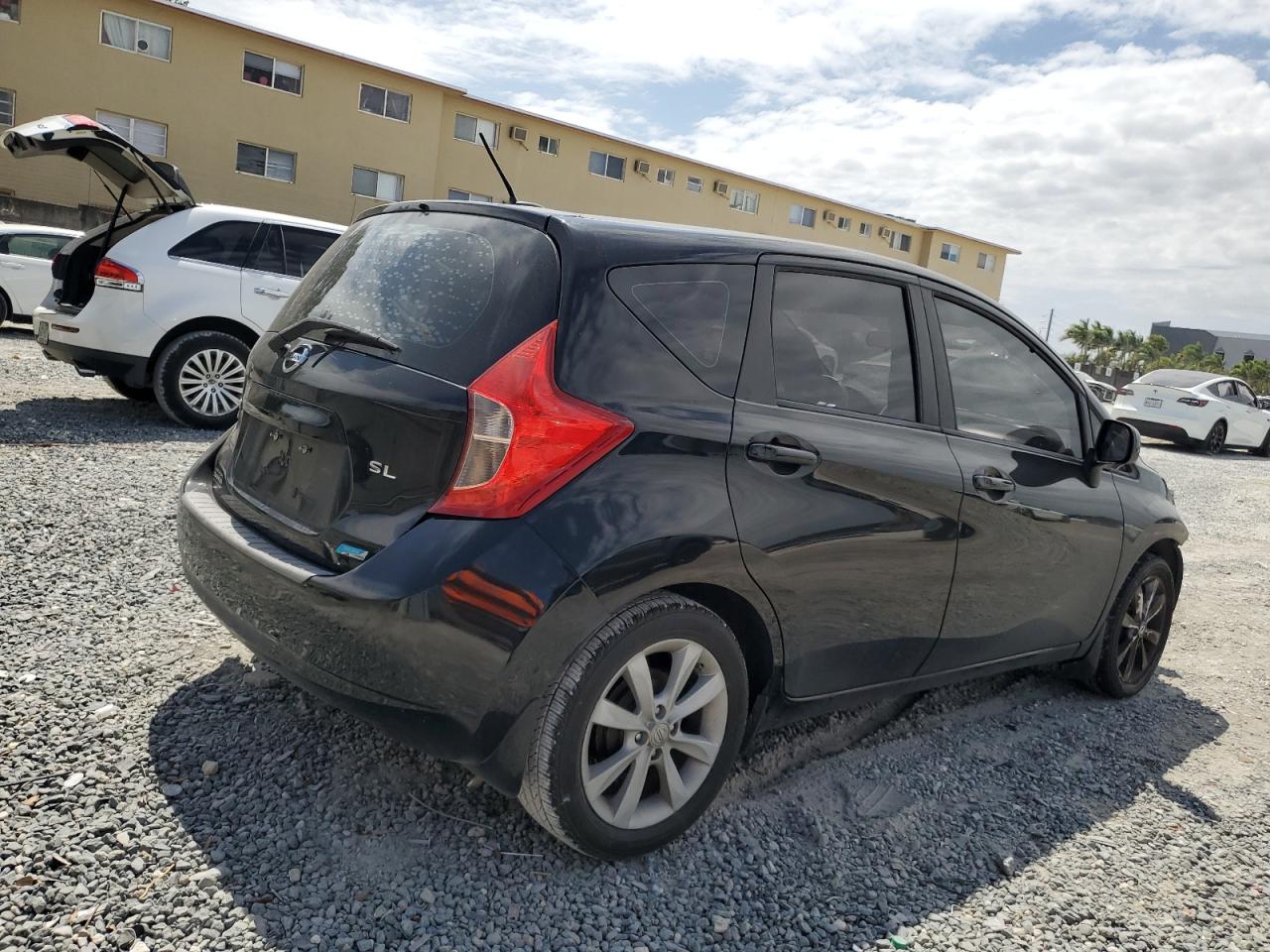 2014 Nissan Versa - Image 3