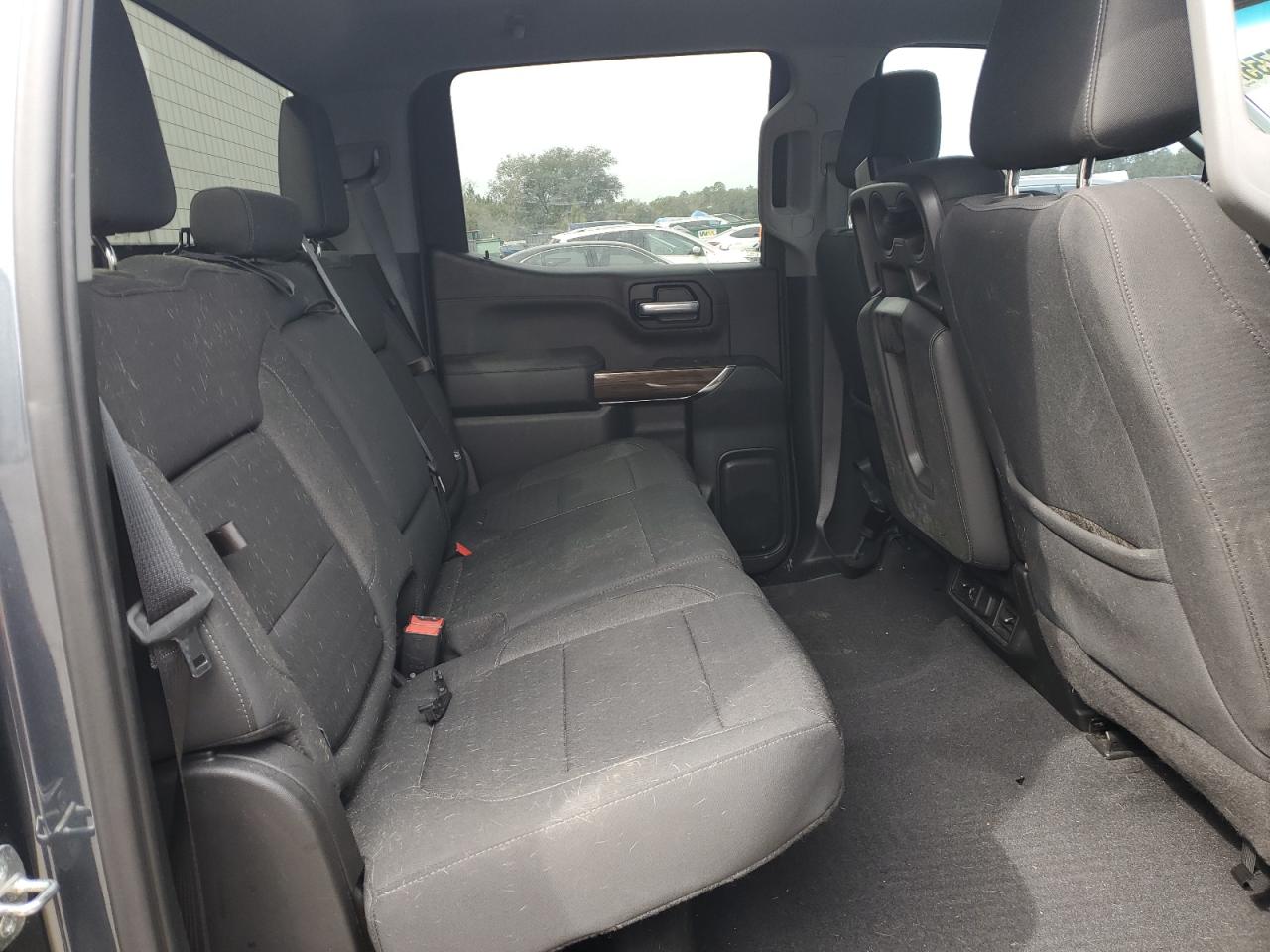 2020 Chevrolet Silverado - Image 10