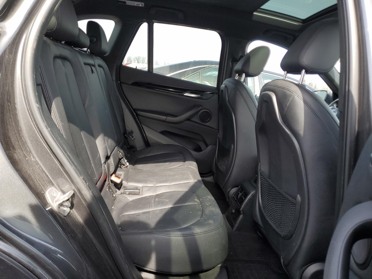 2016 BMW X1 - Image 11