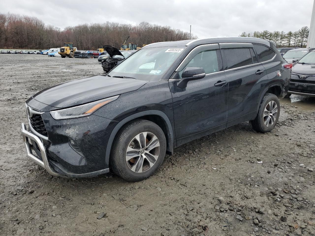 2021 Toyota Highlander - Image 1