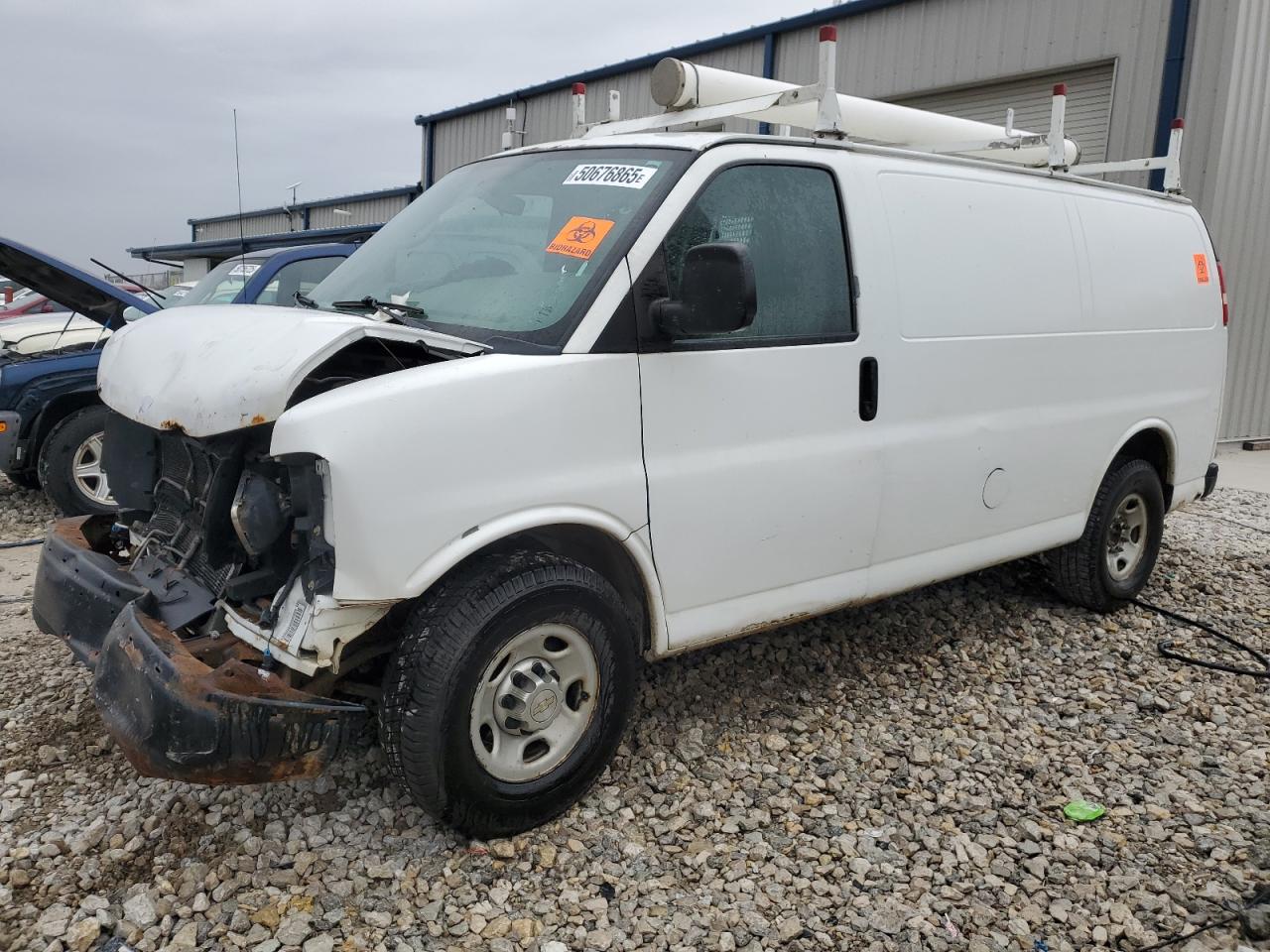 2011 Chevrolet Express G2500 за продажба в Wayland, MI - Front End