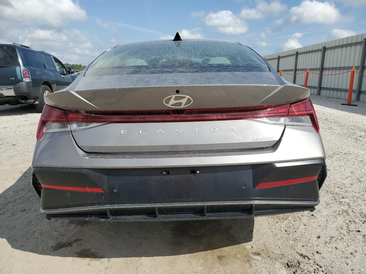 2024 Hyundai Elantra - Image 6