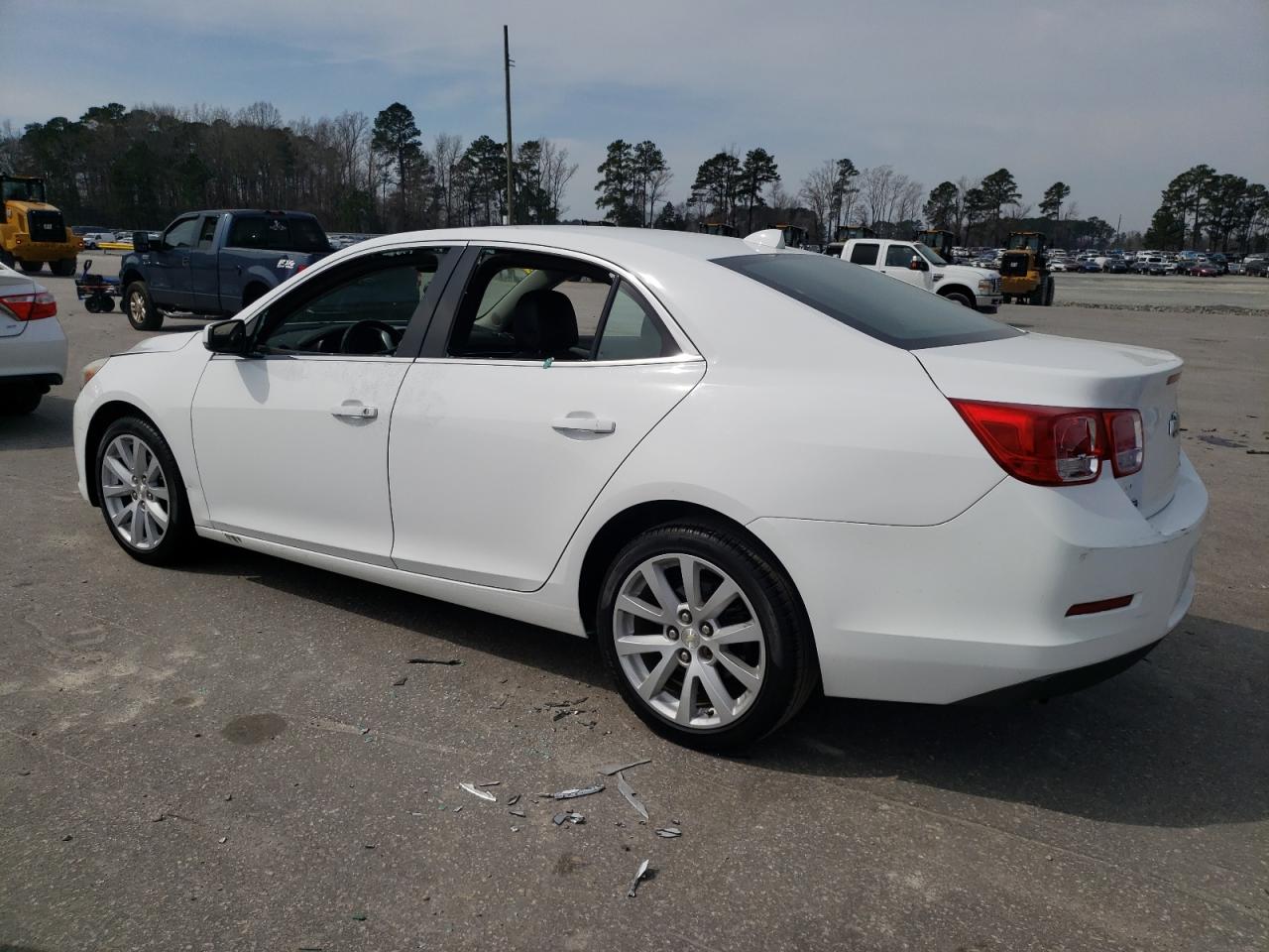 2014 Chevrolet Malibu - Image 2