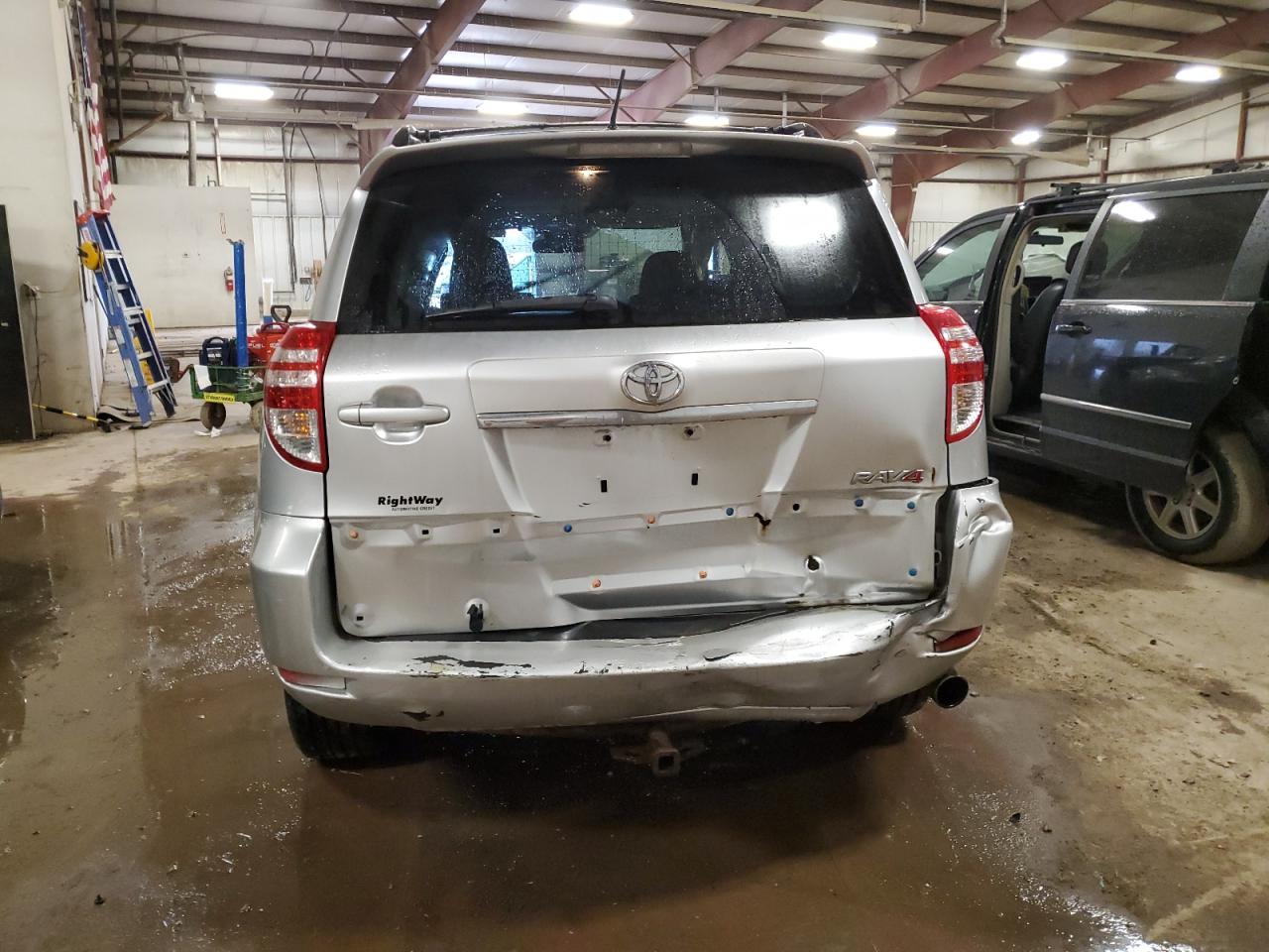 2011 Toyota RAV 4 - Image 6