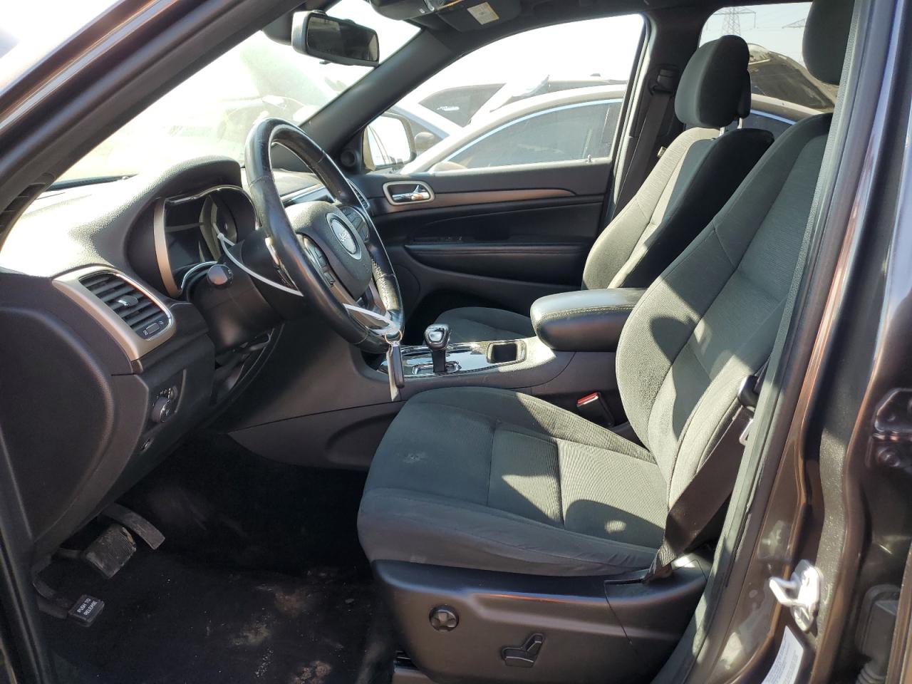 2015 Jeep Grand Cherokee - Image 7