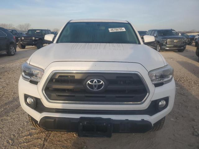 Pickups TOYOTA TACOMA 2017 White