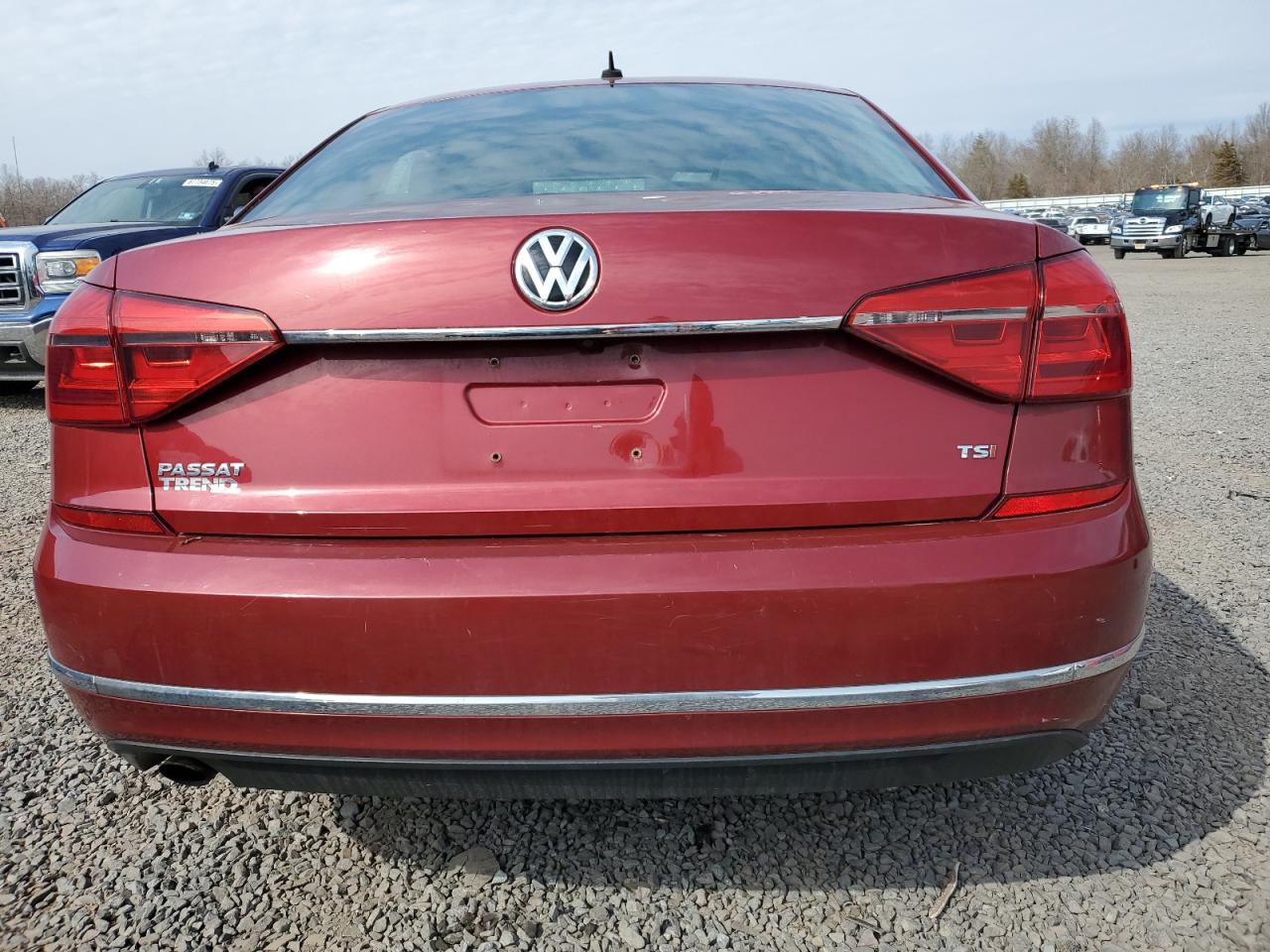 2016 Volkswagen Passat - Image 6