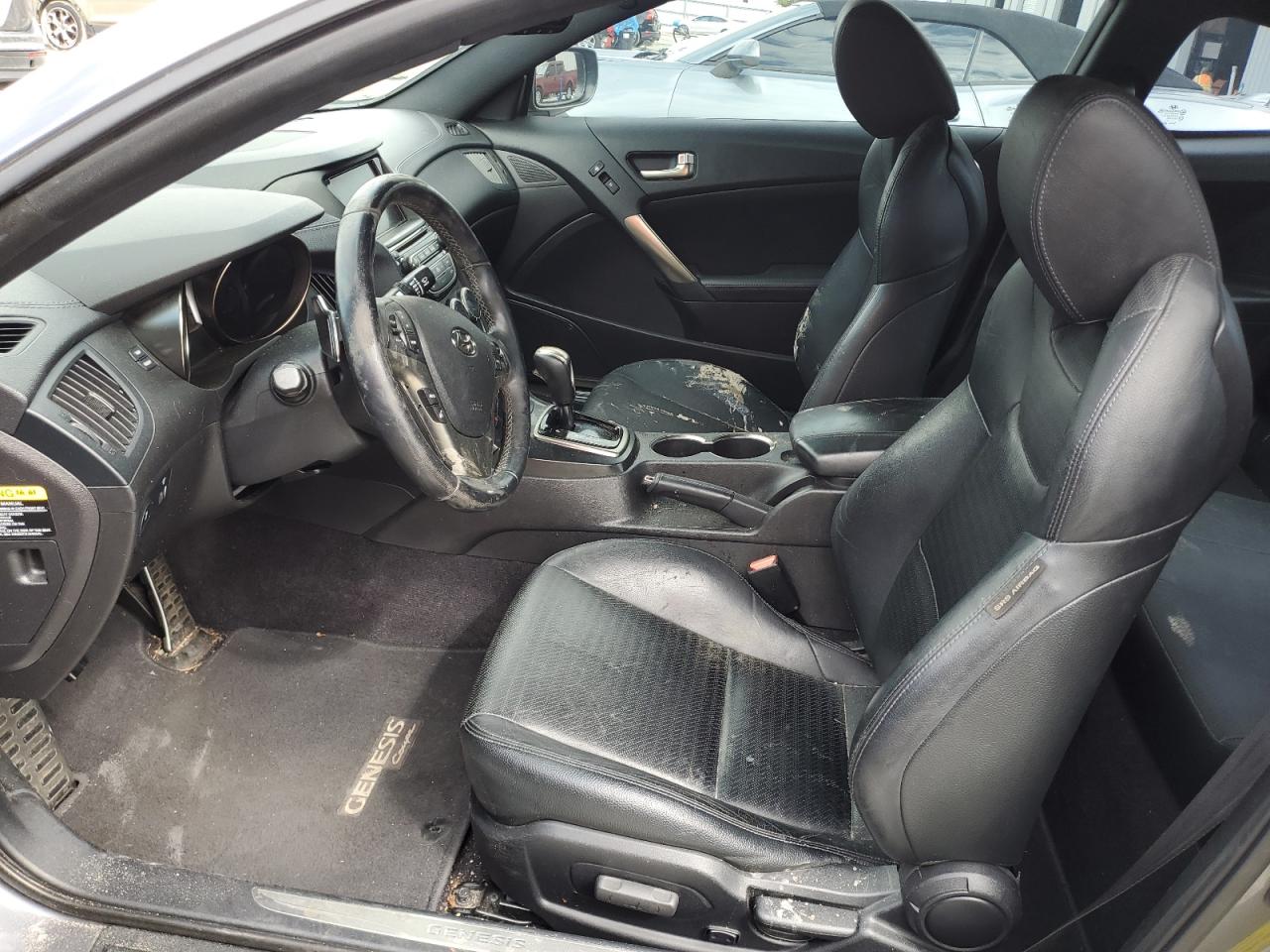 2014 Hyundai Genesis - Image 7