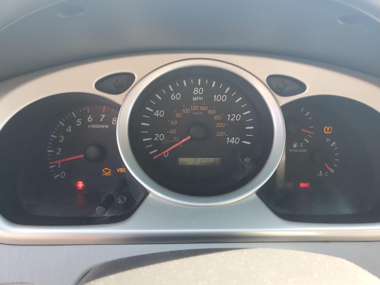 2005 Toyota Highlander - Image 9