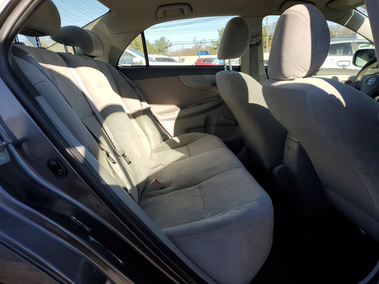 2010 Toyota Corolla - Image 11