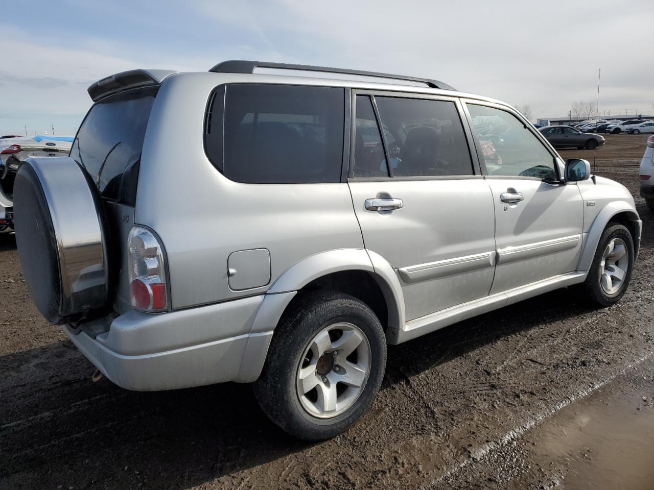 2004 Suzuki XL7 - Image 3