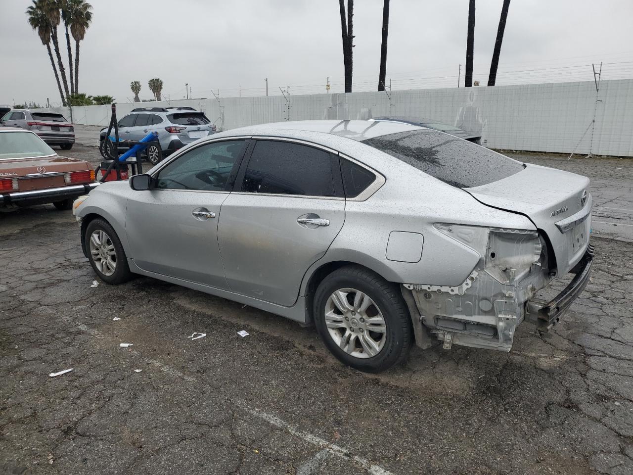 2014 Nissan Altima - Image 2